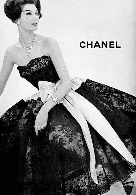 1940 chanel fashion|Chanel old fashion.